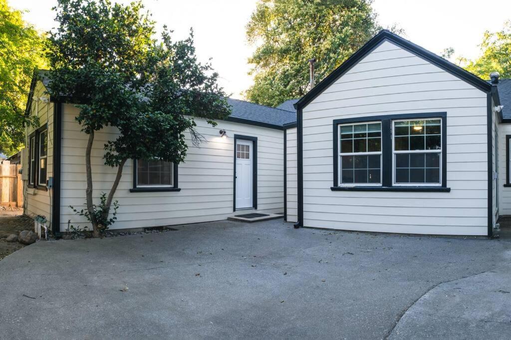 Lovely House Near Downtown, Home Away From Home! 치코 외부 사진