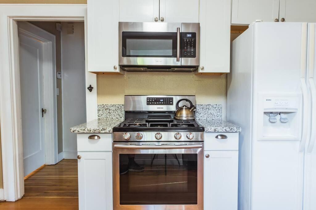 Lovely House Near Downtown, Home Away From Home! 치코 외부 사진